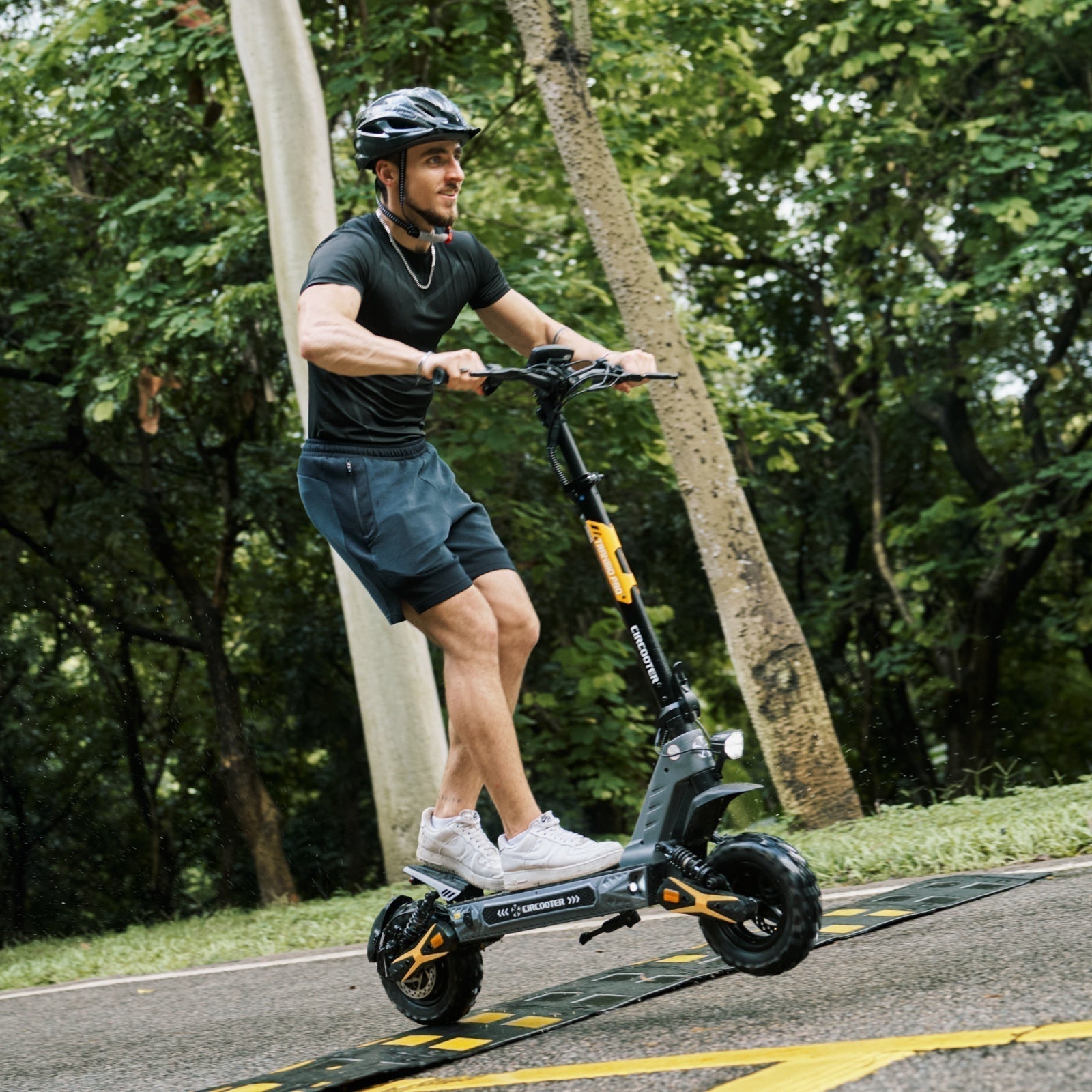 What Makes the Transio Pro Ready for Off-Road Rides?